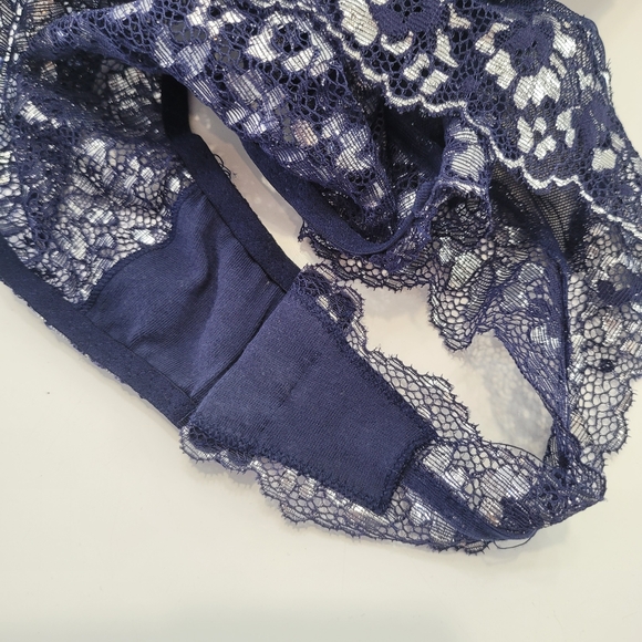 Victoria's Secret Navy Blue Lace and Silver Metalic Bodysuit Size Xs New - Picture 16 of 16